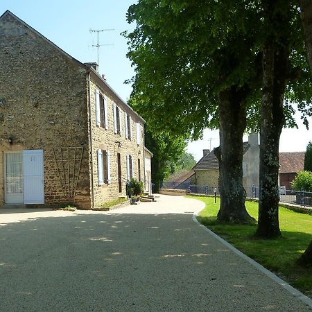 Les Quatre Saisons Panzió Moitron-sur-Sarthe Kültér fotó