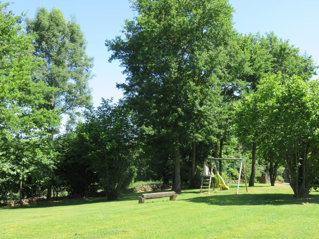 Les Quatre Saisons Panzió Moitron-sur-Sarthe Kültér fotó